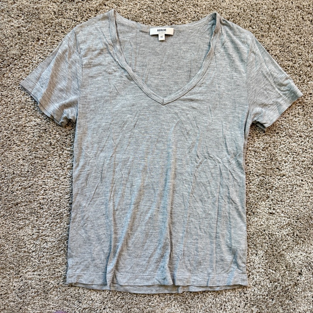 Agolde Cameron V-neck Tee in Grey XS